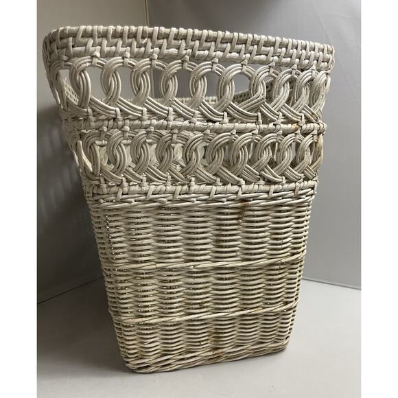 VTG White Wicker‎ Waste Basket for Plant Trash Can Shabby Rustic Basket Woven - Picture 9 of 12